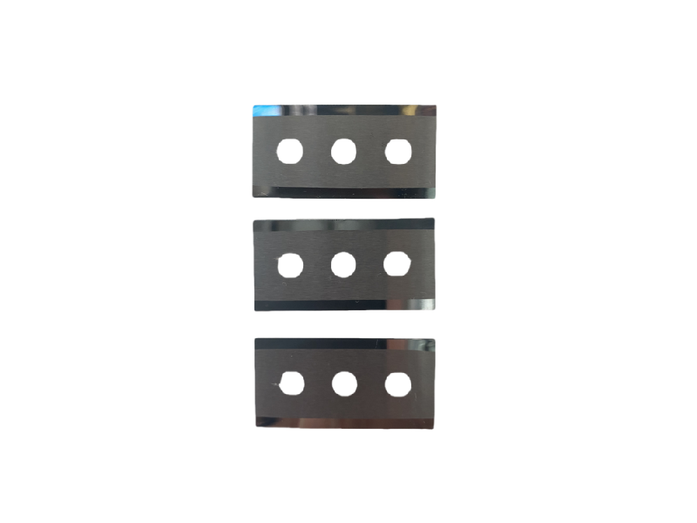 Three Holes Blade