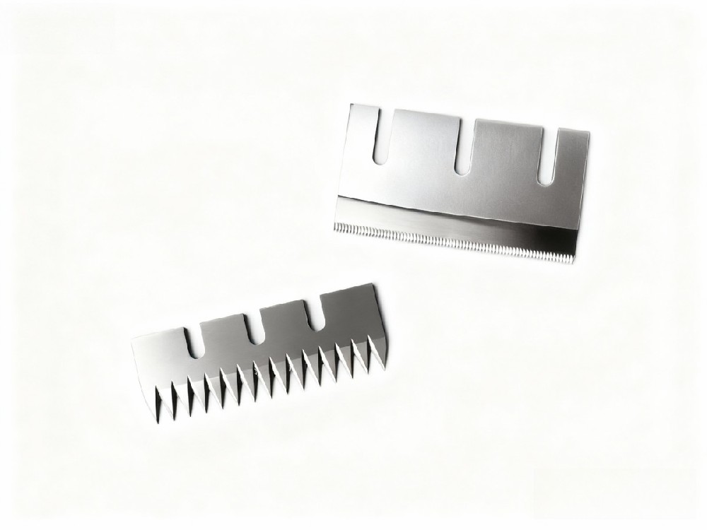 High-Quality Toothed Cutting Knife - Multipurpose Blade for Packaging Bubble Wrap & Food Industry